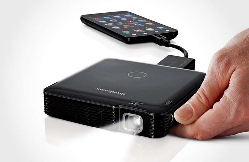 Brookstone On The Go Projector Review